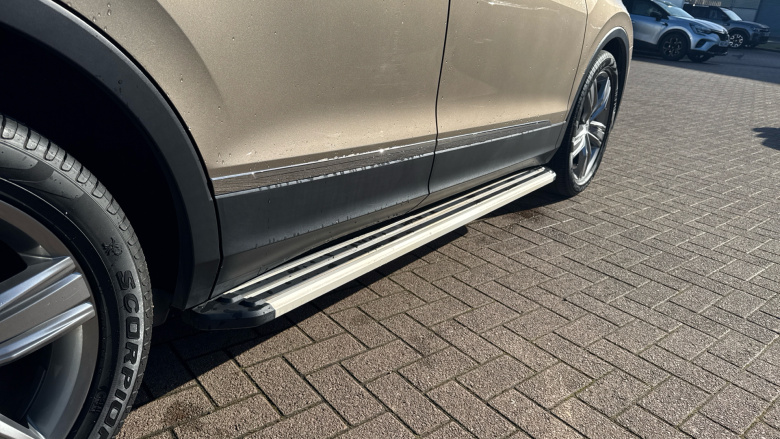 Volkswagen Tiguan 2.0 TSi 180 4Motion SEL 5dr DSG Petrol Estate